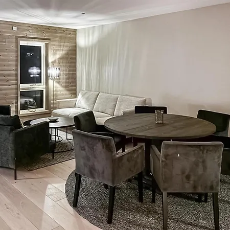Apartment 2 Bedroom Stunning In