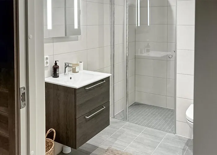 2 Bedroom Stunning In Lägenhet Geilo